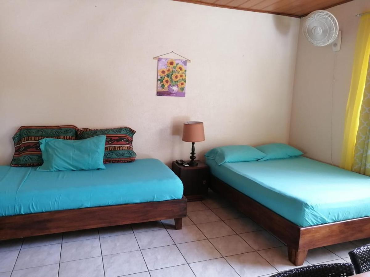 Cahuita Lodge エクステリア 写真