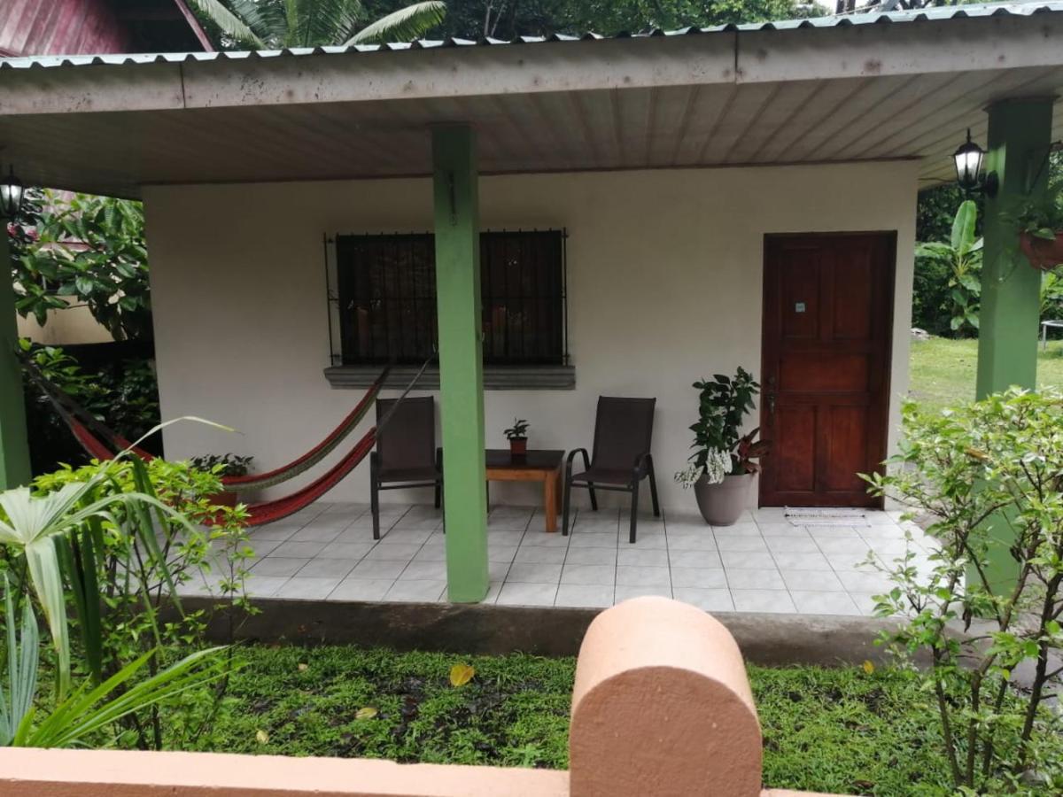 Cahuita Lodge エクステリア 写真