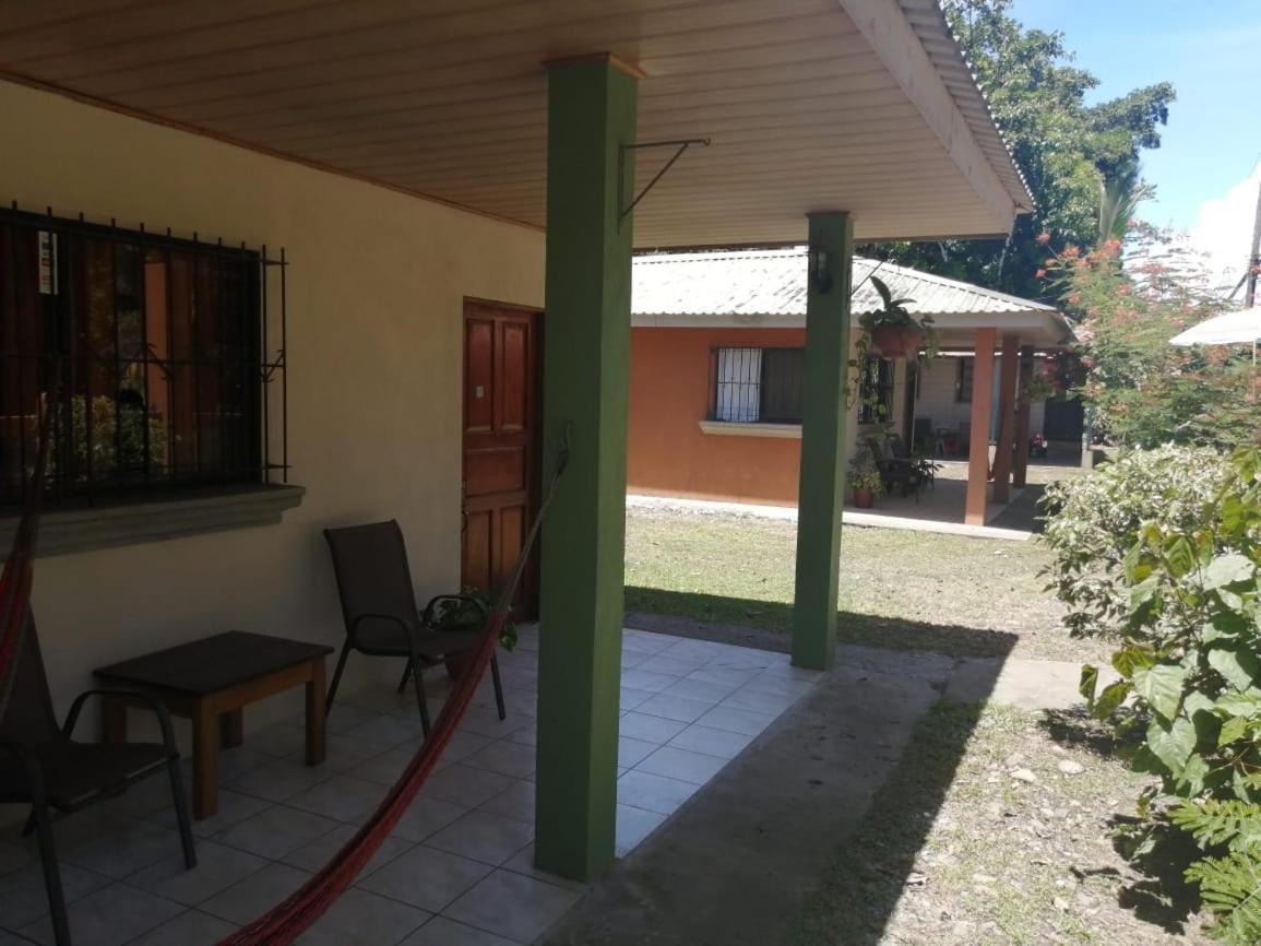 Cahuita Lodge エクステリア 写真