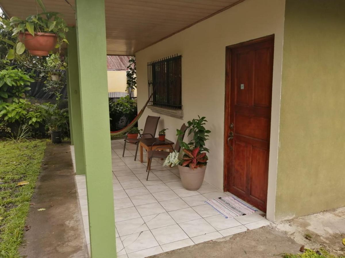 Cahuita Lodge エクステリア 写真